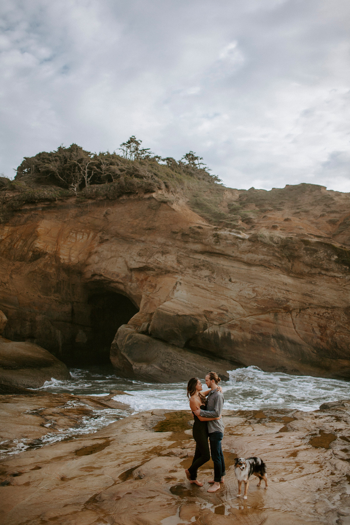 oregon, coast, engagement, anniversary, wedding, romantic, beach, victoria carlson, pacific northwest