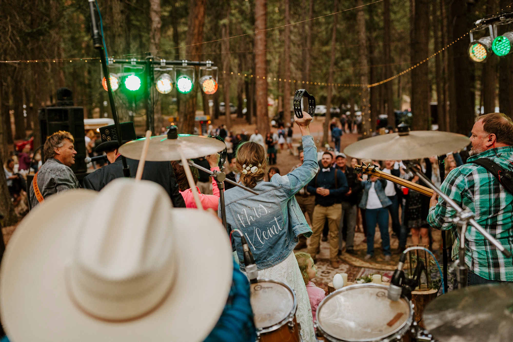 campground wedding central oregon bend outdoor adventure summer golden retriever dog