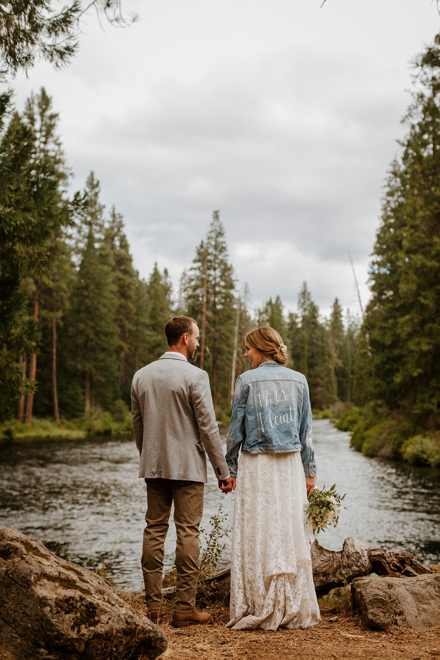 campground wedding central oregon bend outdoor adventure summer golden retriever dog