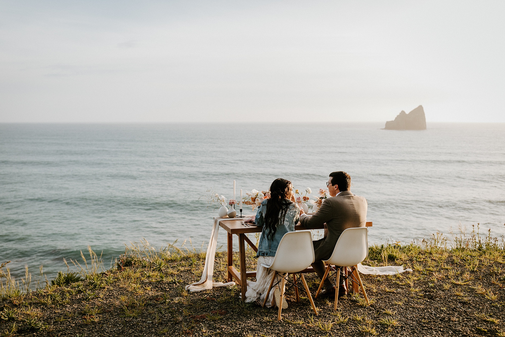 Southern Oregon coast elopement intimate wedding Bend photographer covid bride