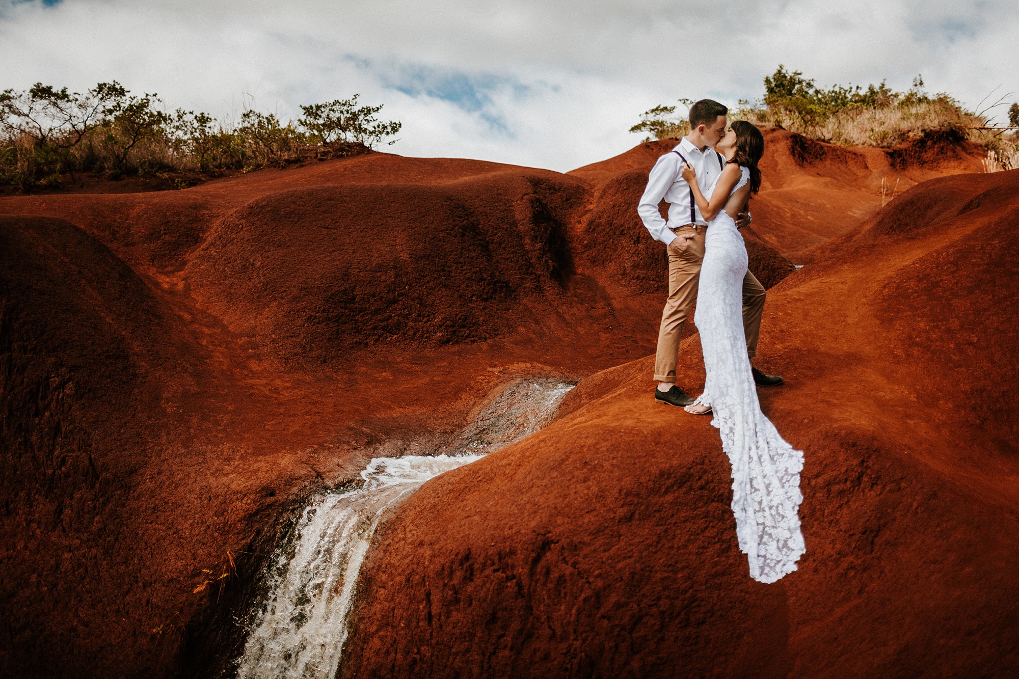 Kauai Hawaii Waimea Canyon Shipwreck Beach Red Dirt Falls Elopement Wedding