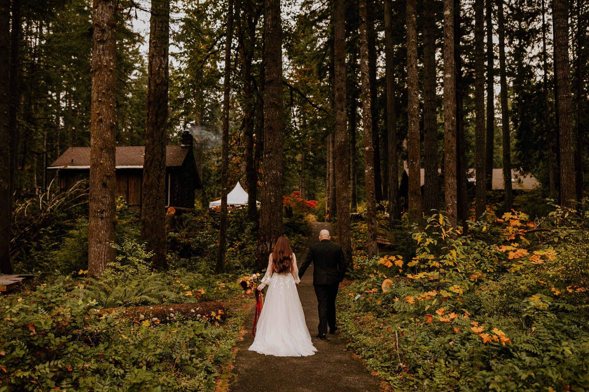 Loloma Lodge Fall Pacific Northwest Wedding Victoria Carlson Photography