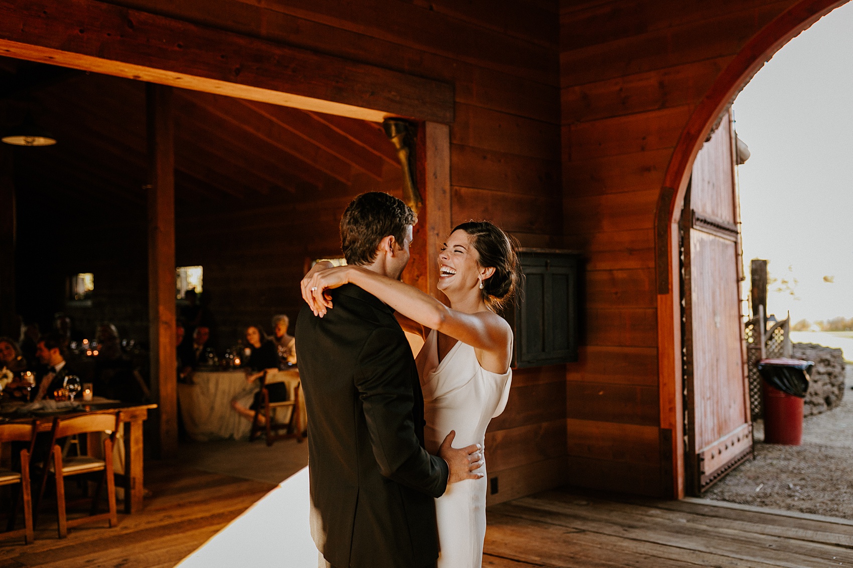 ranch at the canyons tuscan wedding high desert bend oregon victoria carlson first dance