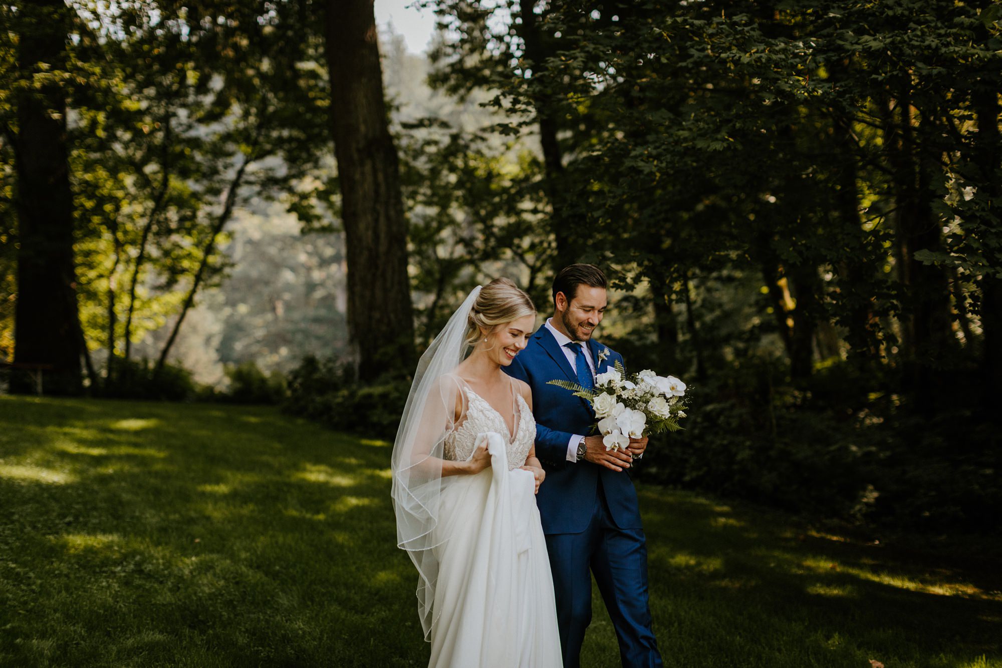 bridal veil lakes pacific northwest pnw oregon wedding neutral tones