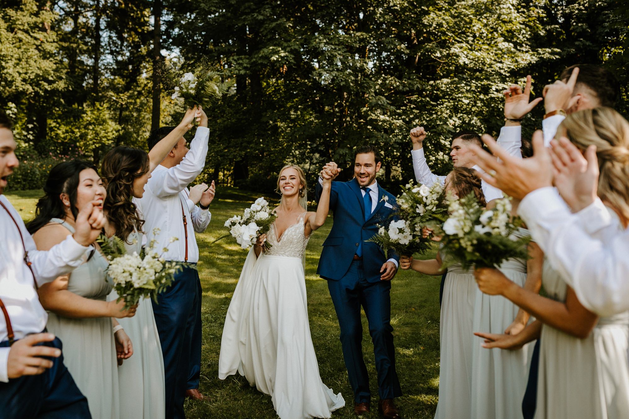 bridal veil lakes pacific northwest pnw oregon wedding neutral tones