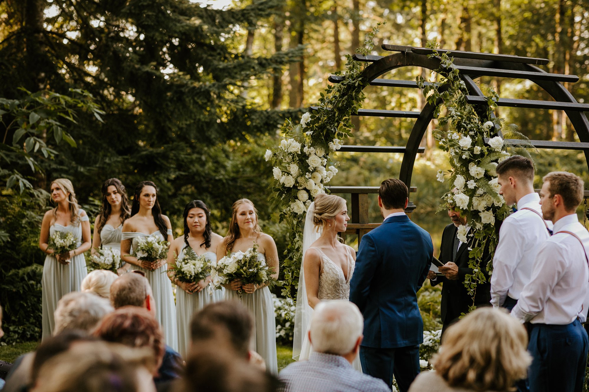 bridal veil lakes pacific northwest pnw oregon wedding neutral tones