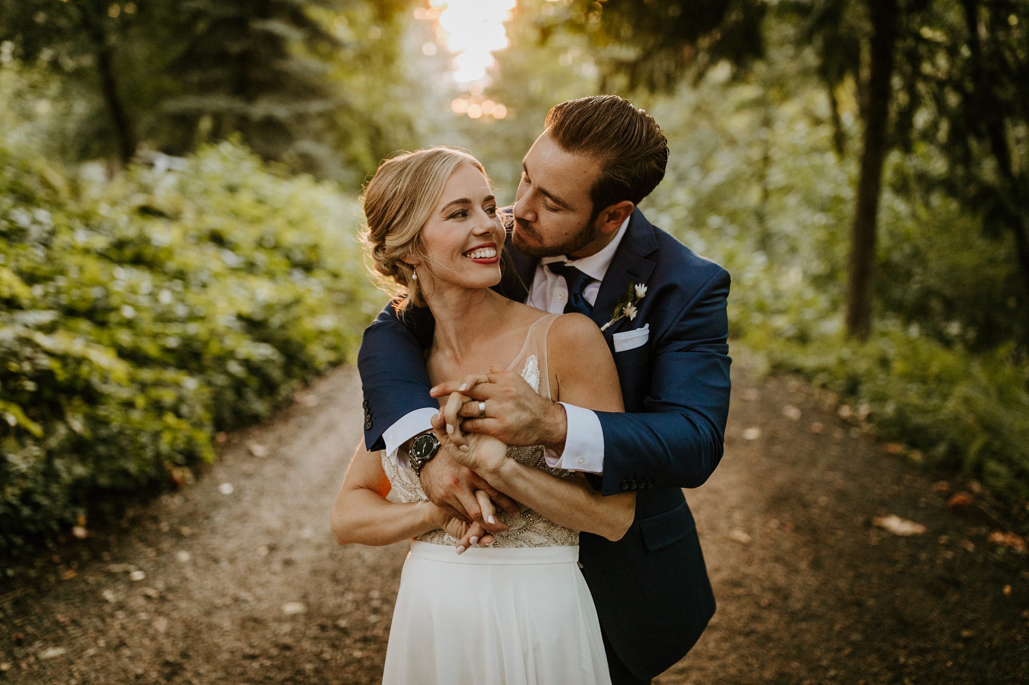 bridal veil lakes pacific northwest pnw oregon wedding neutral tones