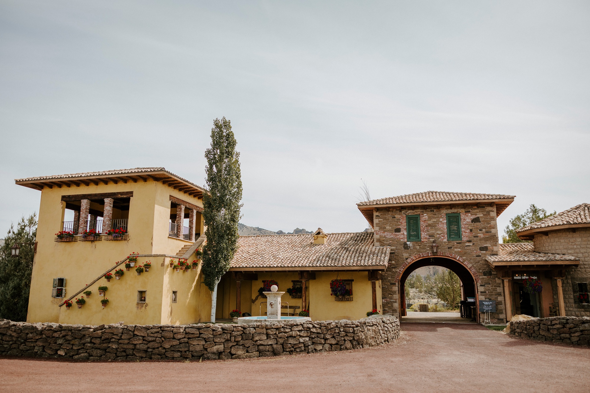 fall ranch at the canyons wedding bend central oregon rainy desert  tuscany tuscan