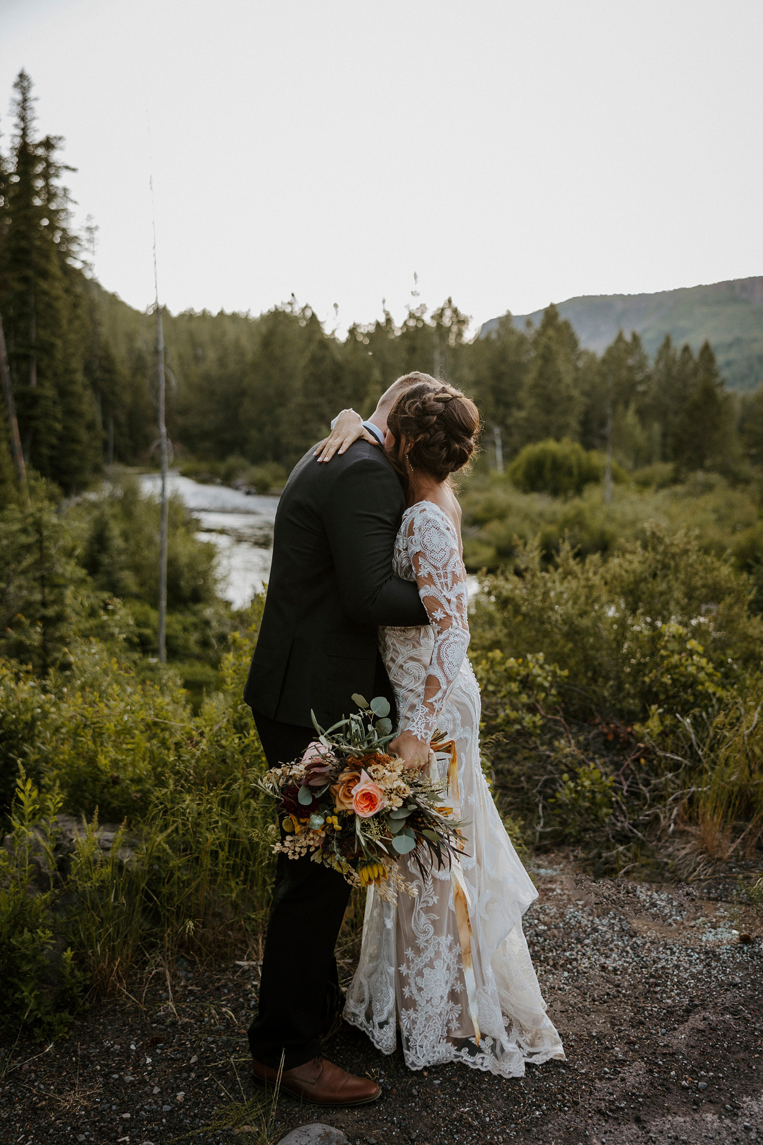 skyliner lodge wedding in the woods bend central oregon summer rustic outdoor 