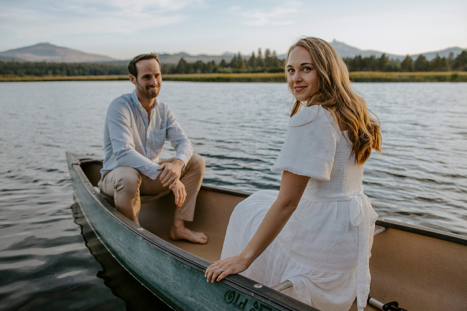 notebook style engagement shoot black butte ranch central oregon