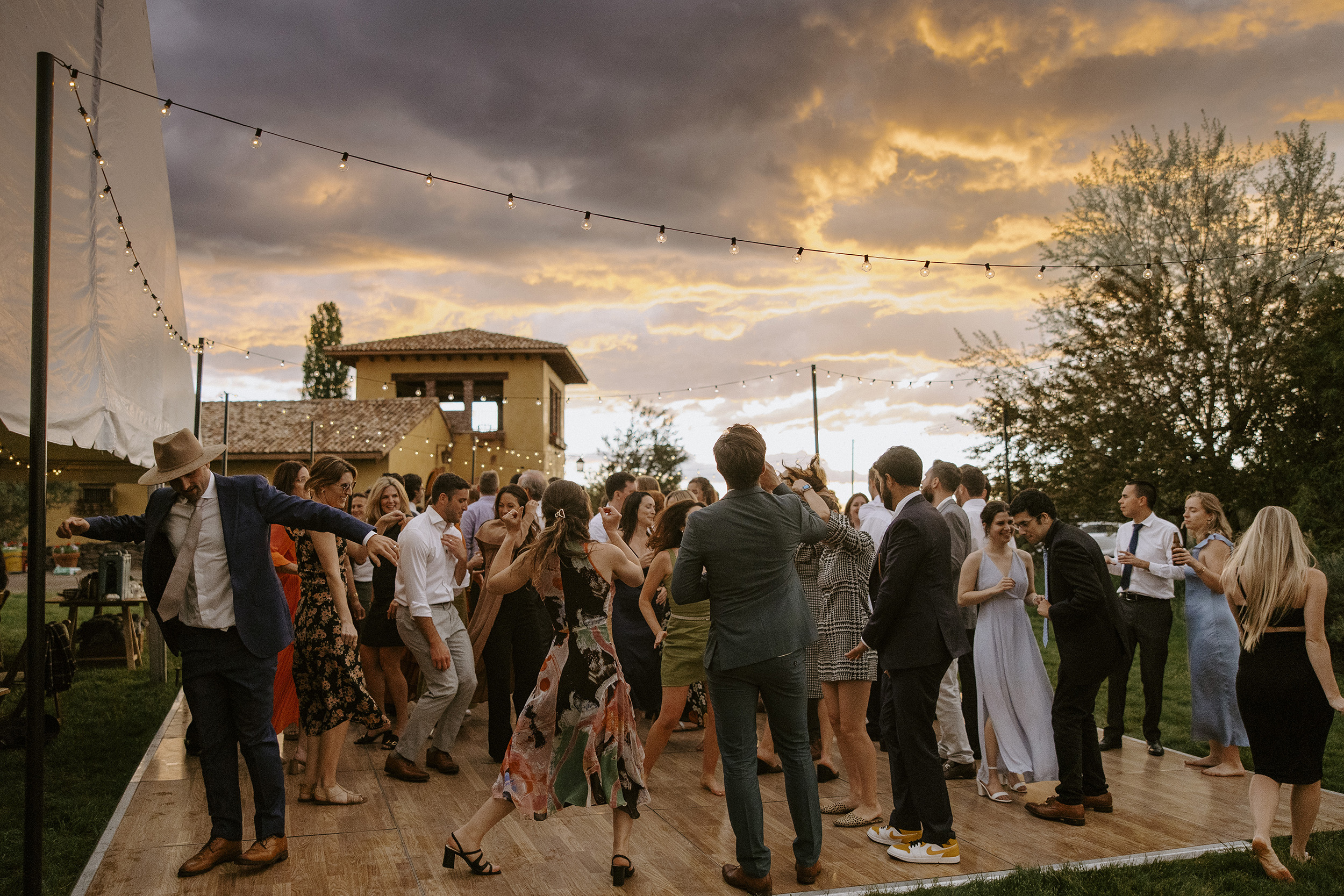 sunset, dancing, dance floor, wedding, tuscany, bend oregon, ranch at the canyons