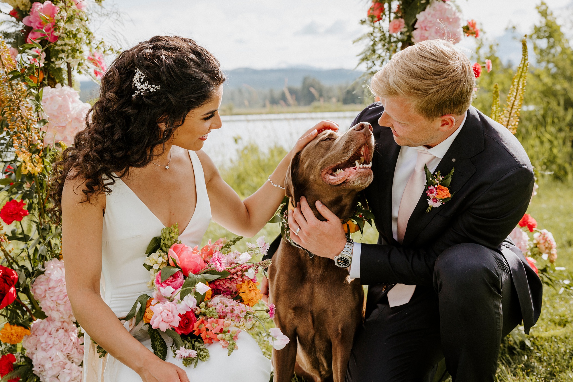 black butte ranch, happy, colorful, summer, wedding, modern, victoria carlson photography, mountains, sisters, oregon, dog