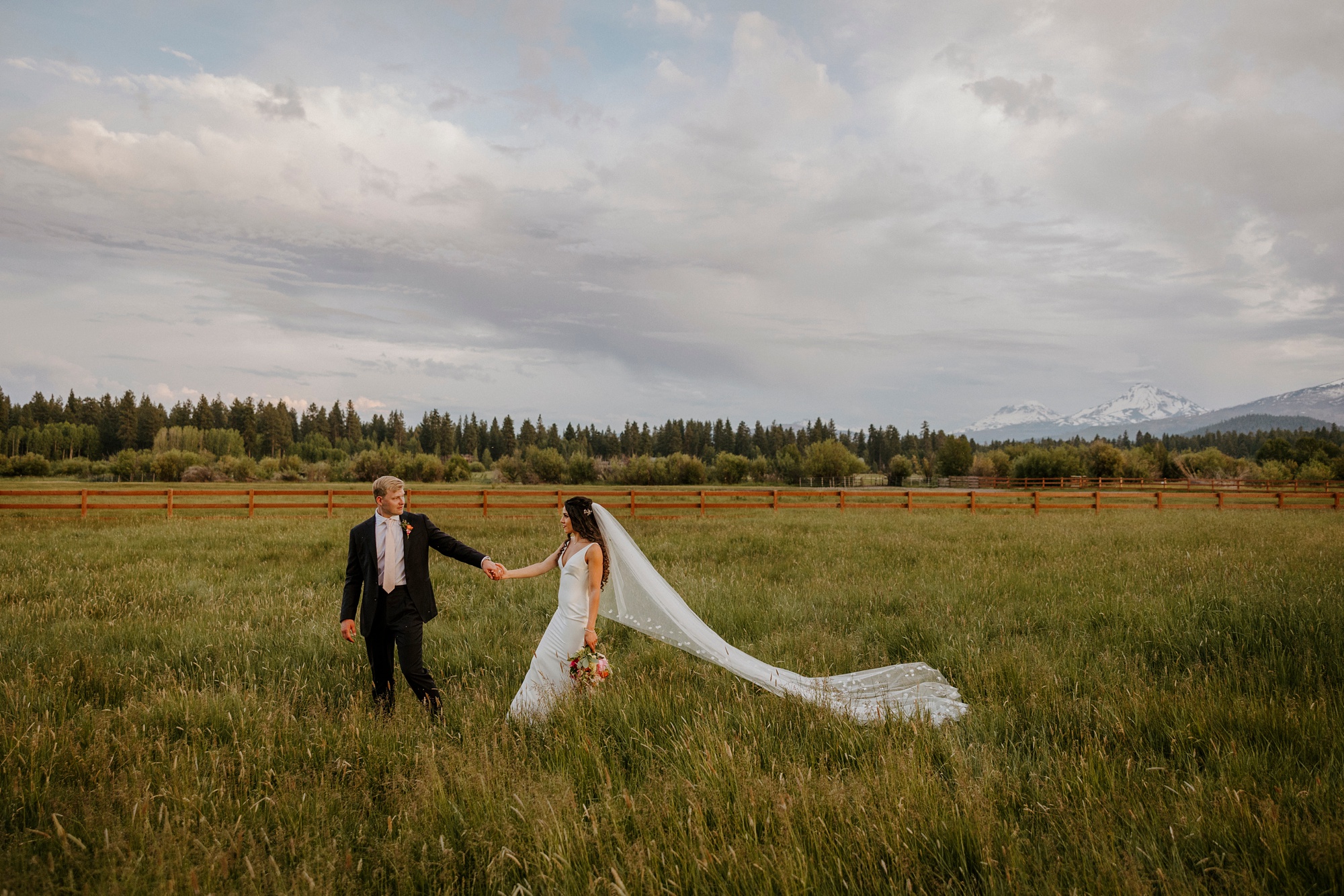 black butte ranch, happy, colorful, summer, wedding, modern, victoria carlson photography, mountains, sisters, oregon