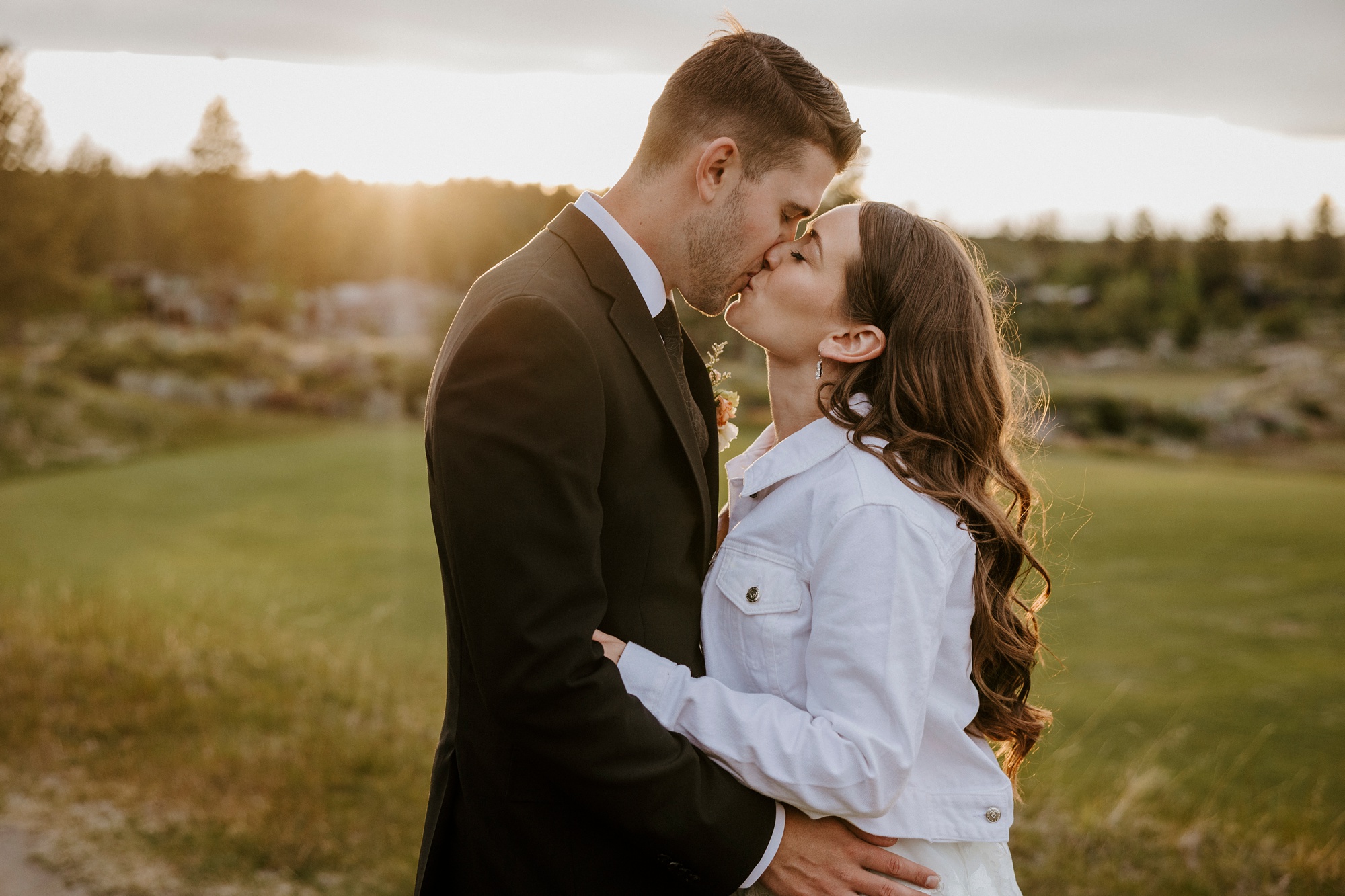 Tetherow, wedding, June, resort, golf, Central Oregon, Bend, high desert, romantic, pastels