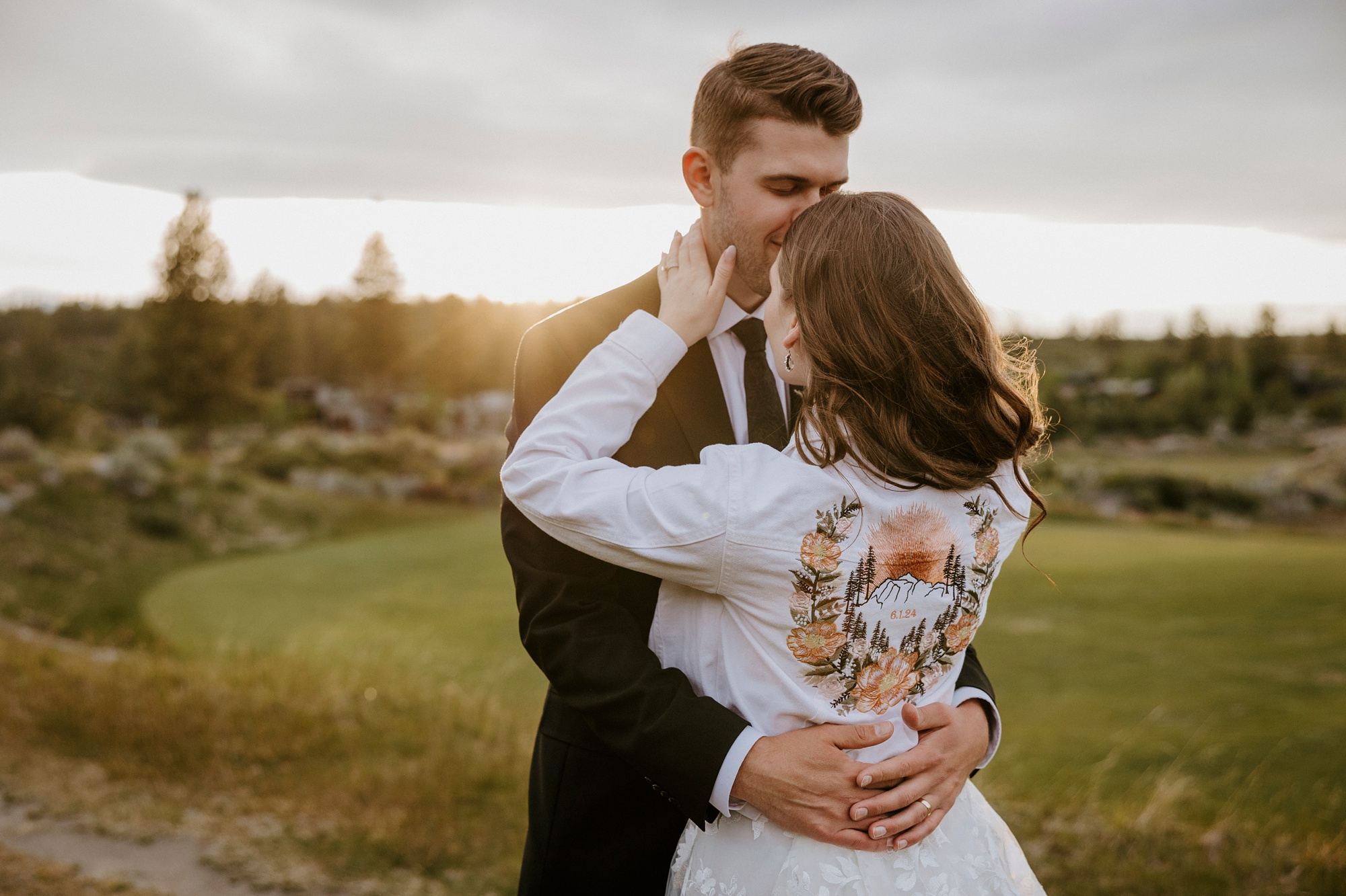 Tetherow, wedding, June, resort, golf, Central Oregon, Bend, high desert, romantic, pastels