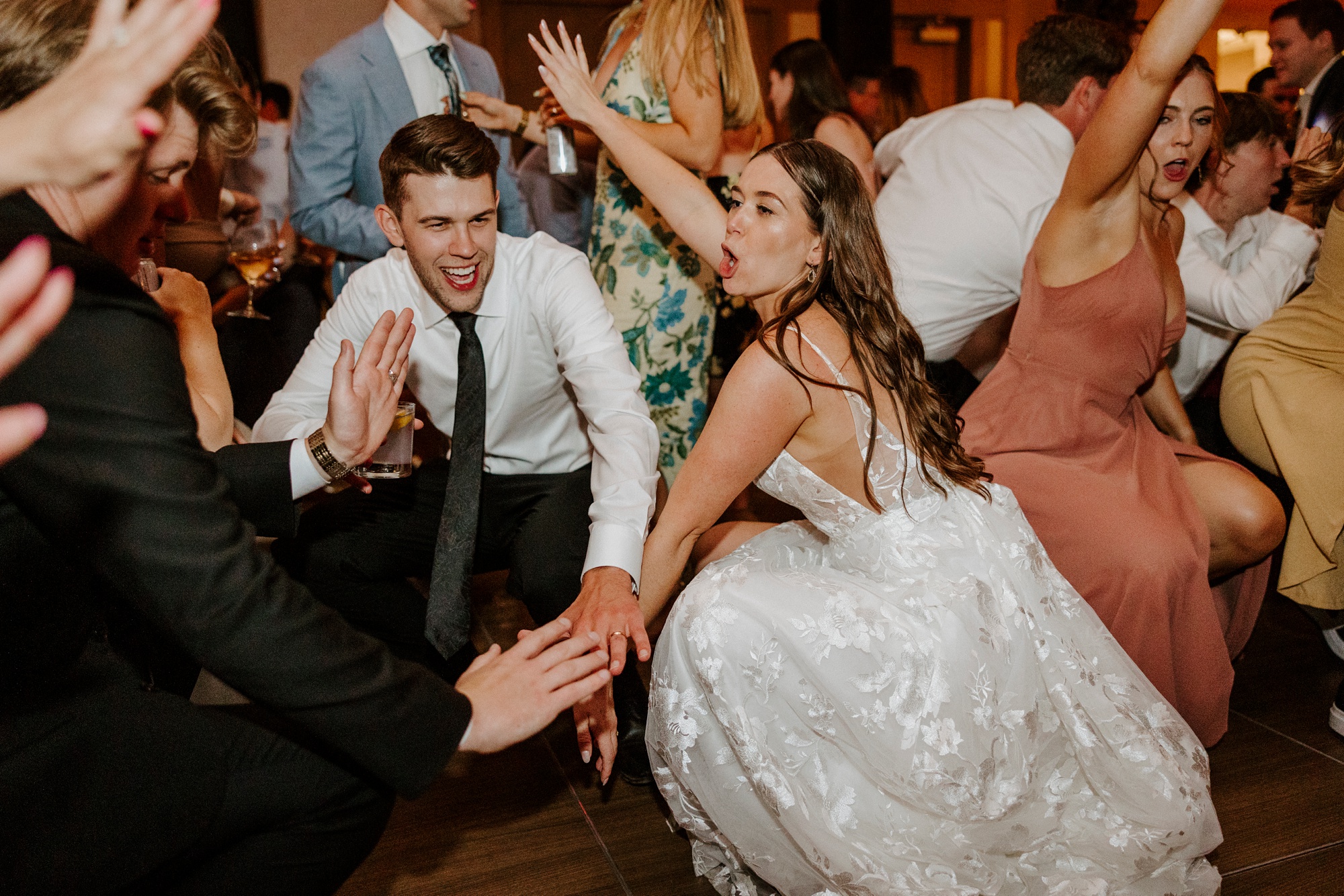 Tetherow, wedding, June, resort, golf, Central Oregon, Bend, high desert, romantic, pastels, dance party