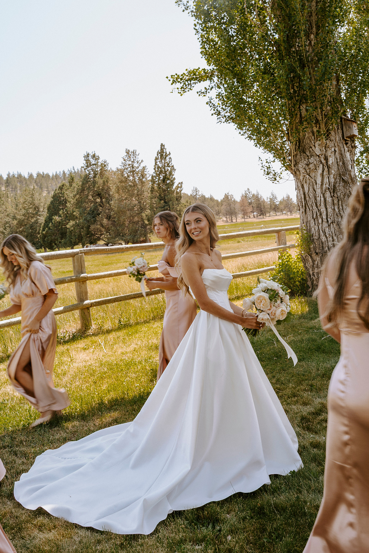 western, barn, wedding, bend, central oregon, long hollow ranch, romantic, dusty pink, rose, victoria carlson