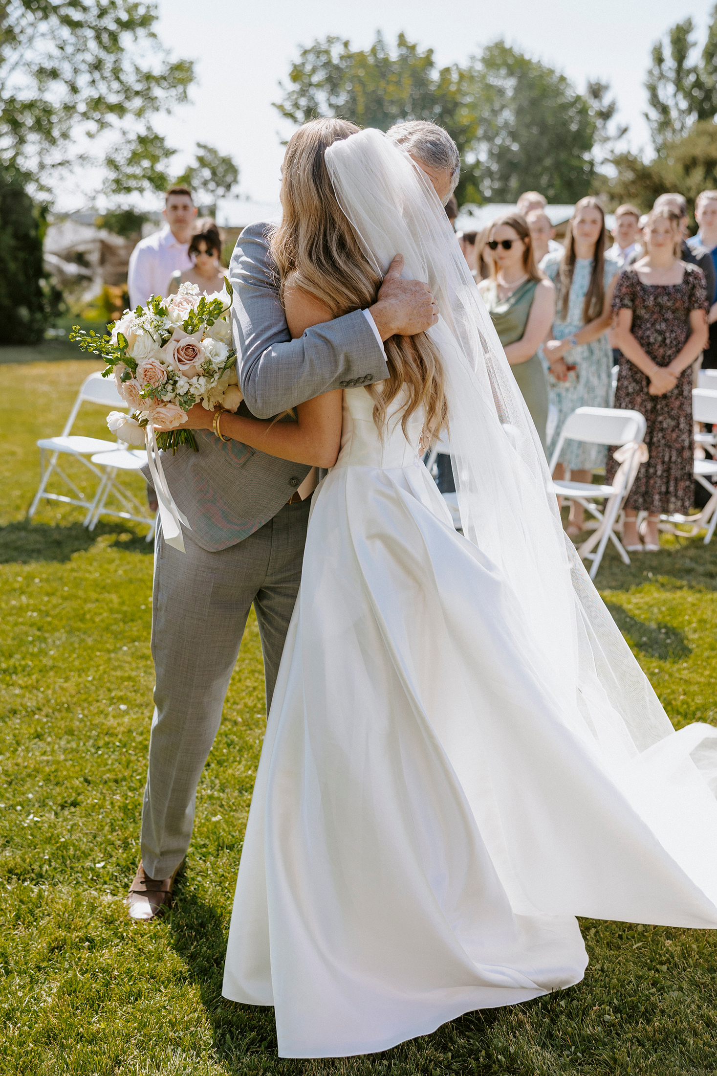 western, barn, wedding, bend, central oregon, long hollow ranch, romantic, dusty pink, rose, victoria carlson
