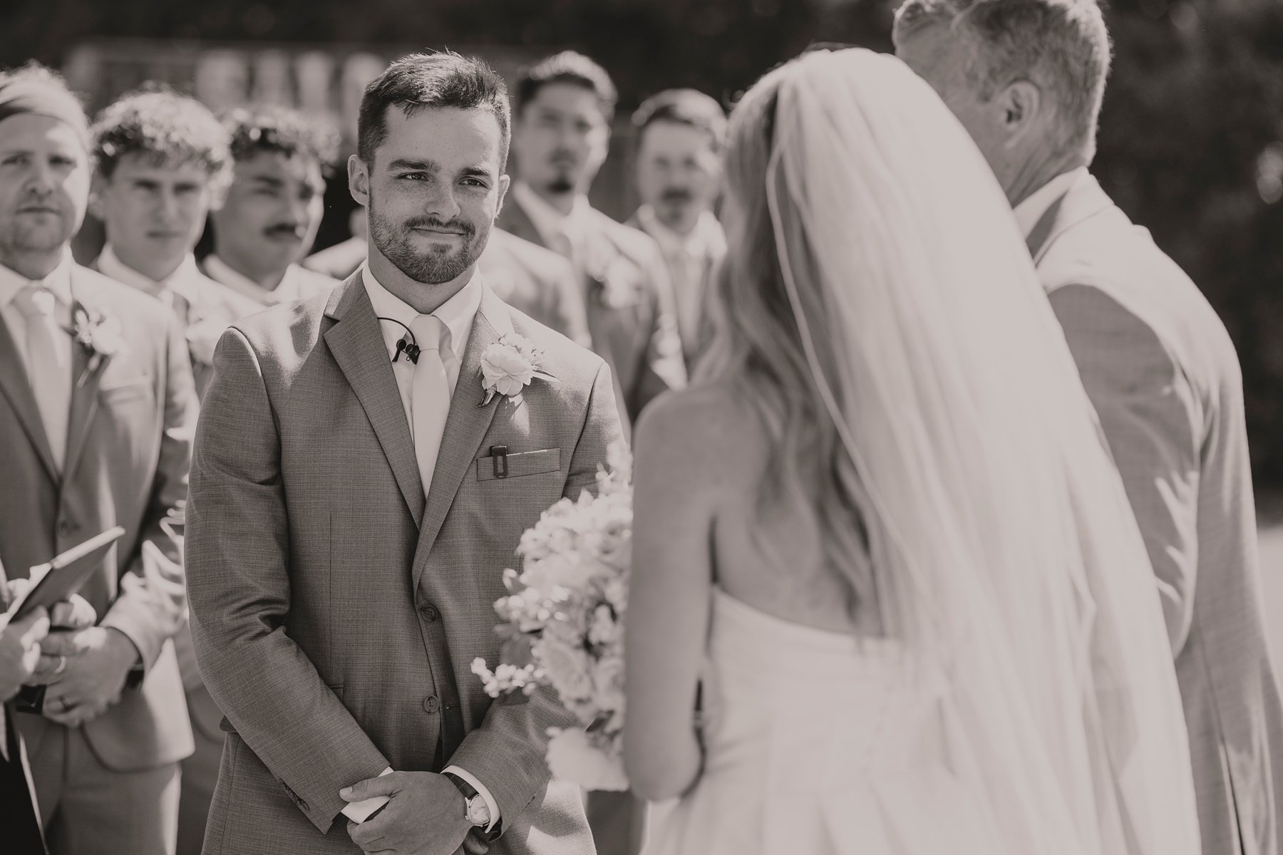 western, barn, wedding, bend, central oregon, long hollow ranch, romantic, dusty pink, rose, victoria carlson