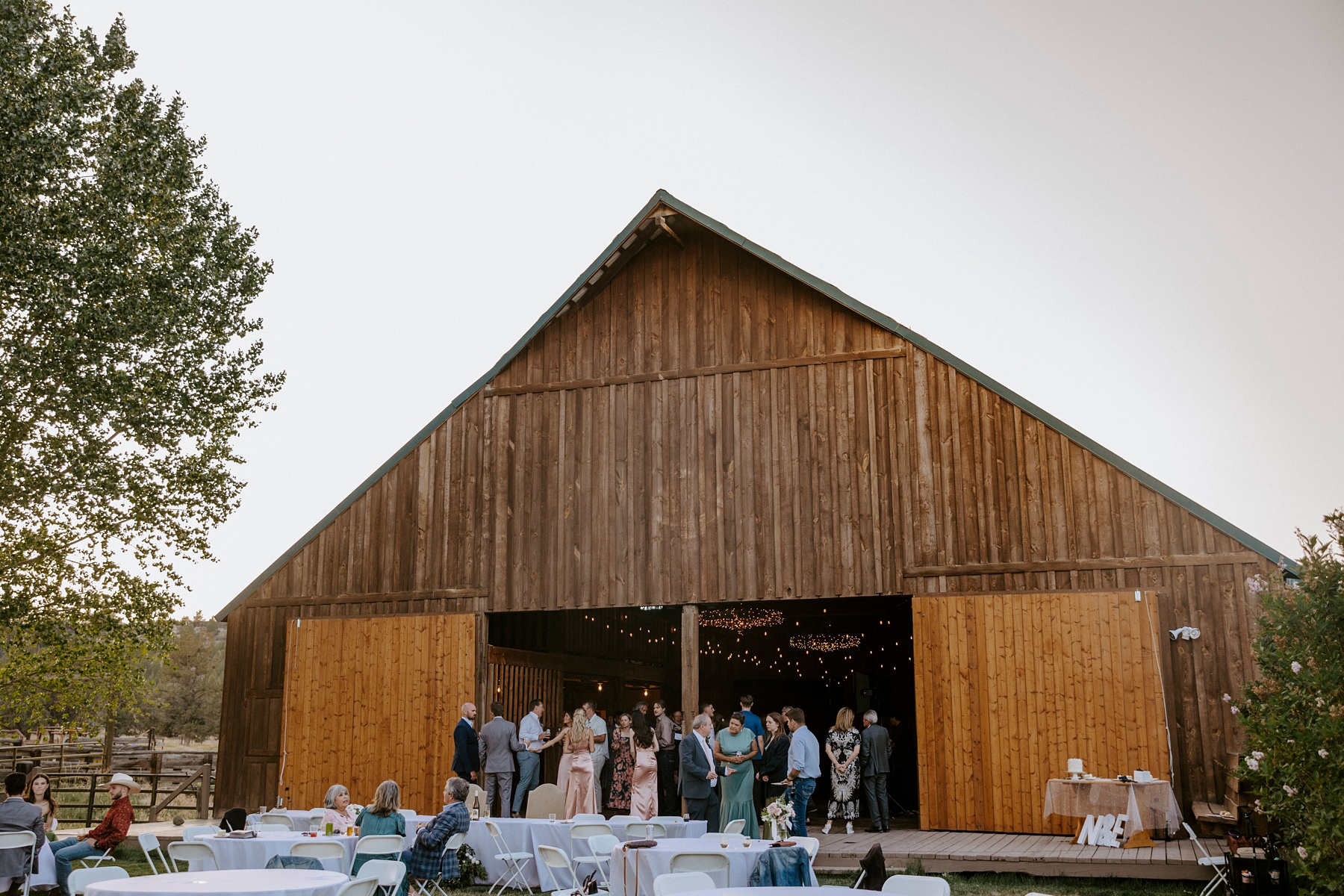western, barn, wedding, bend, central oregon, long hollow ranch, romantic, dusty pink, rose, victoria carlson