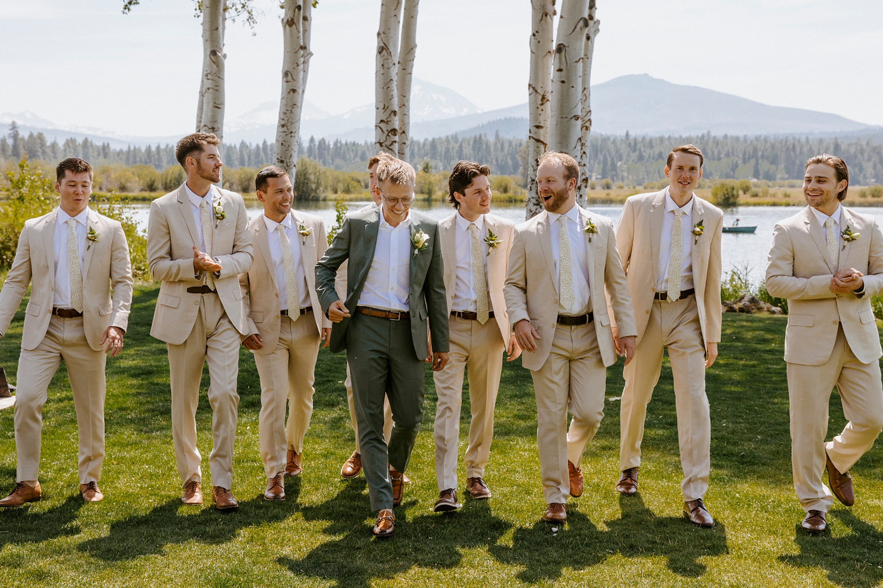 pastel wedding black butte ranch oregon sisters outdoor venue mountain view central oregon victoria carlson colorful sunset