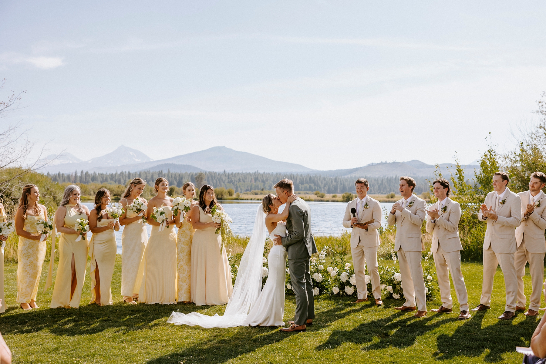 pastel wedding black butte ranch oregon sisters outdoor venue mountain view central oregon victoria carlson