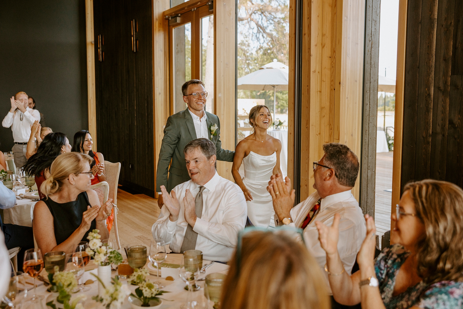 pastel wedding black butte ranch oregon sisters outdoor venue mountain view central oregon victoria carlson colorful sunset