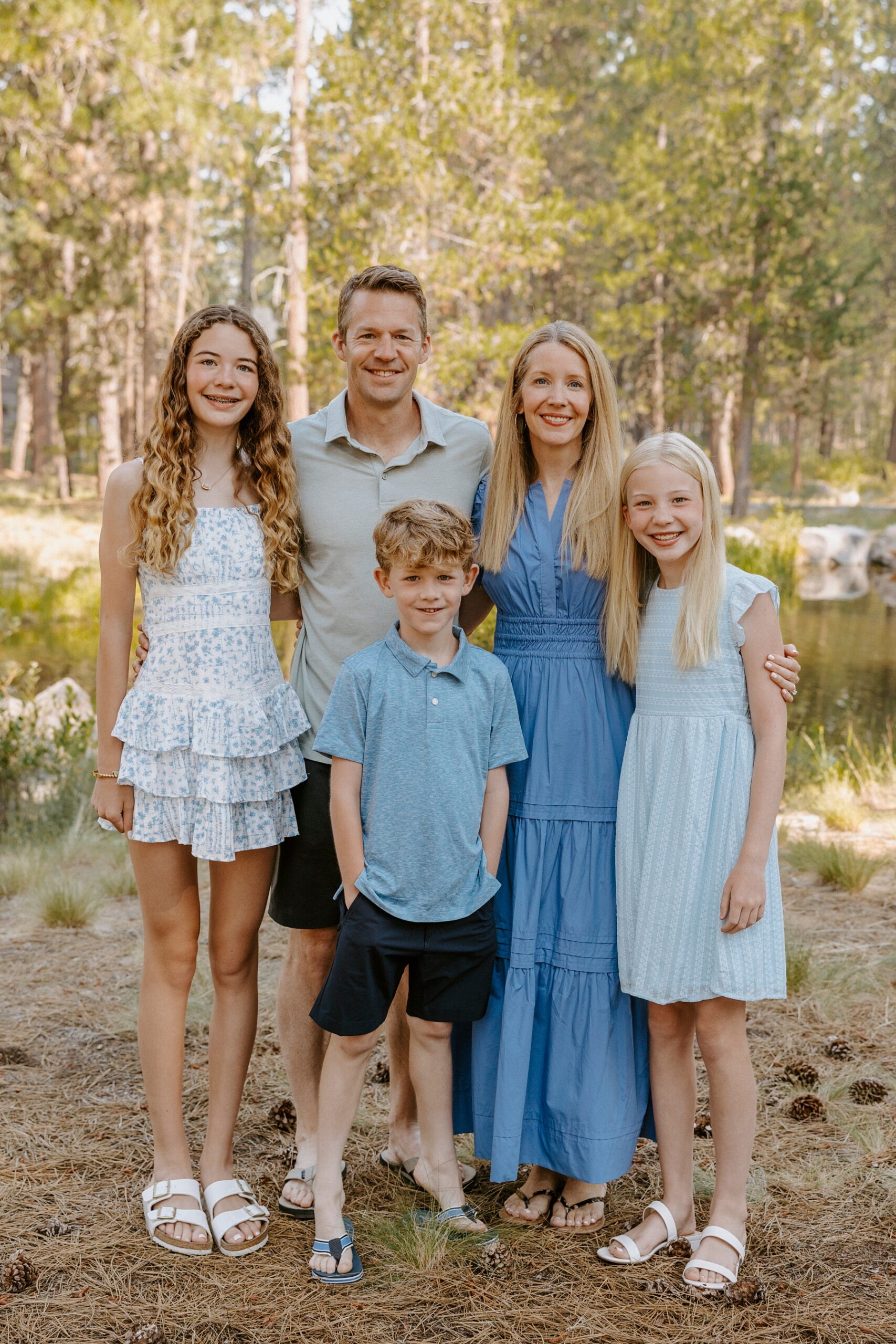 caldera springs, sunriver, oregon, family photos, family reunion, generation, bend, central oregon, victoria carlson