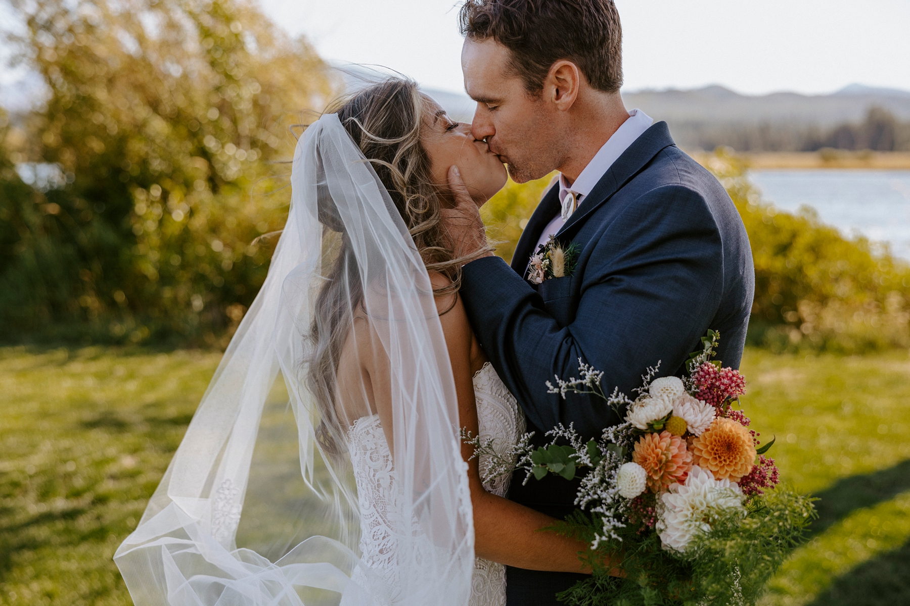 horse stampede, black butte ranch, stables, wedding, bride, groom, victoria carlson, wedding photographer