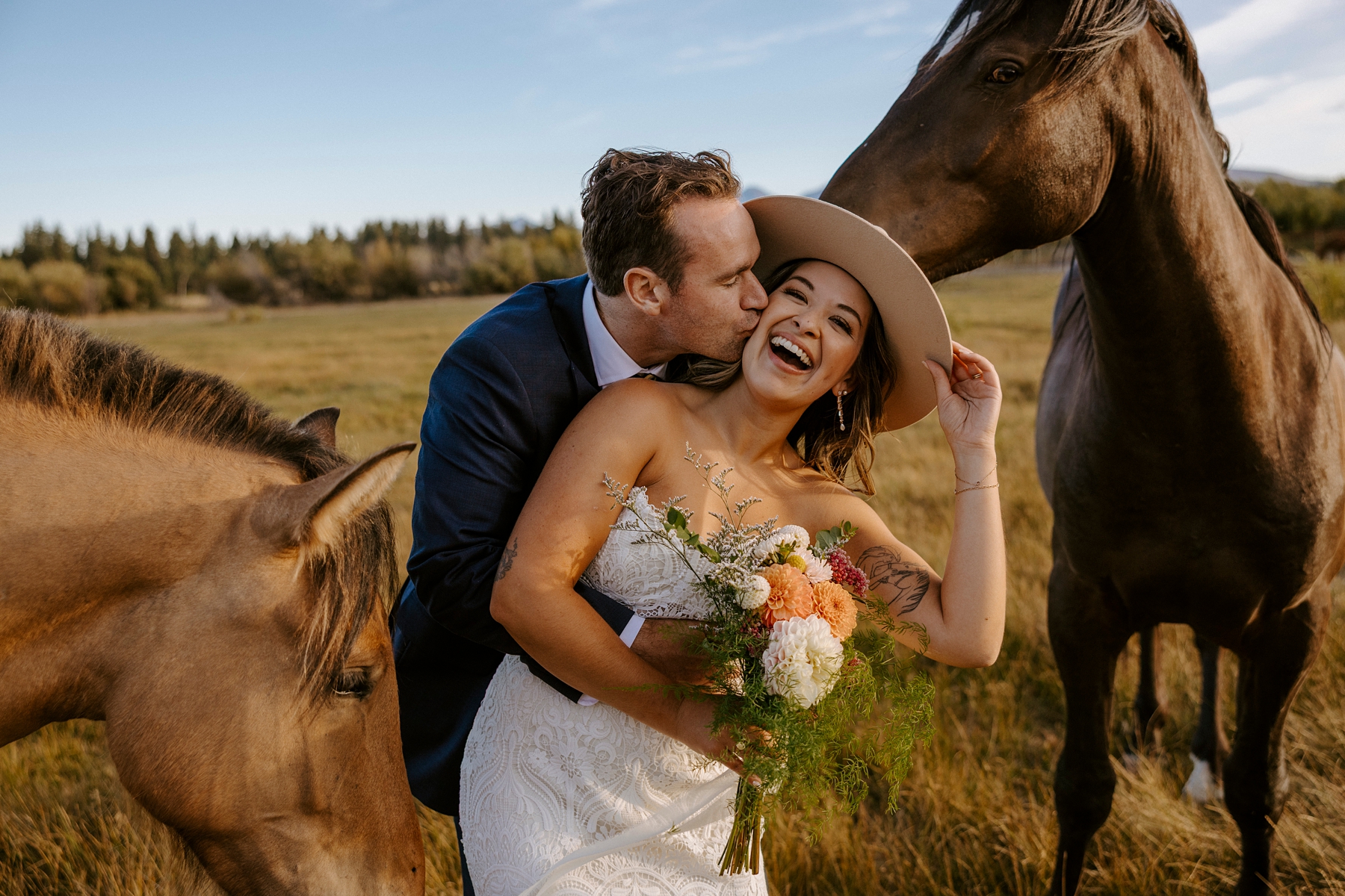 horse stampede, black butte ranch, stables, wedding, bride, groom, victoria carlson, wedding photographer