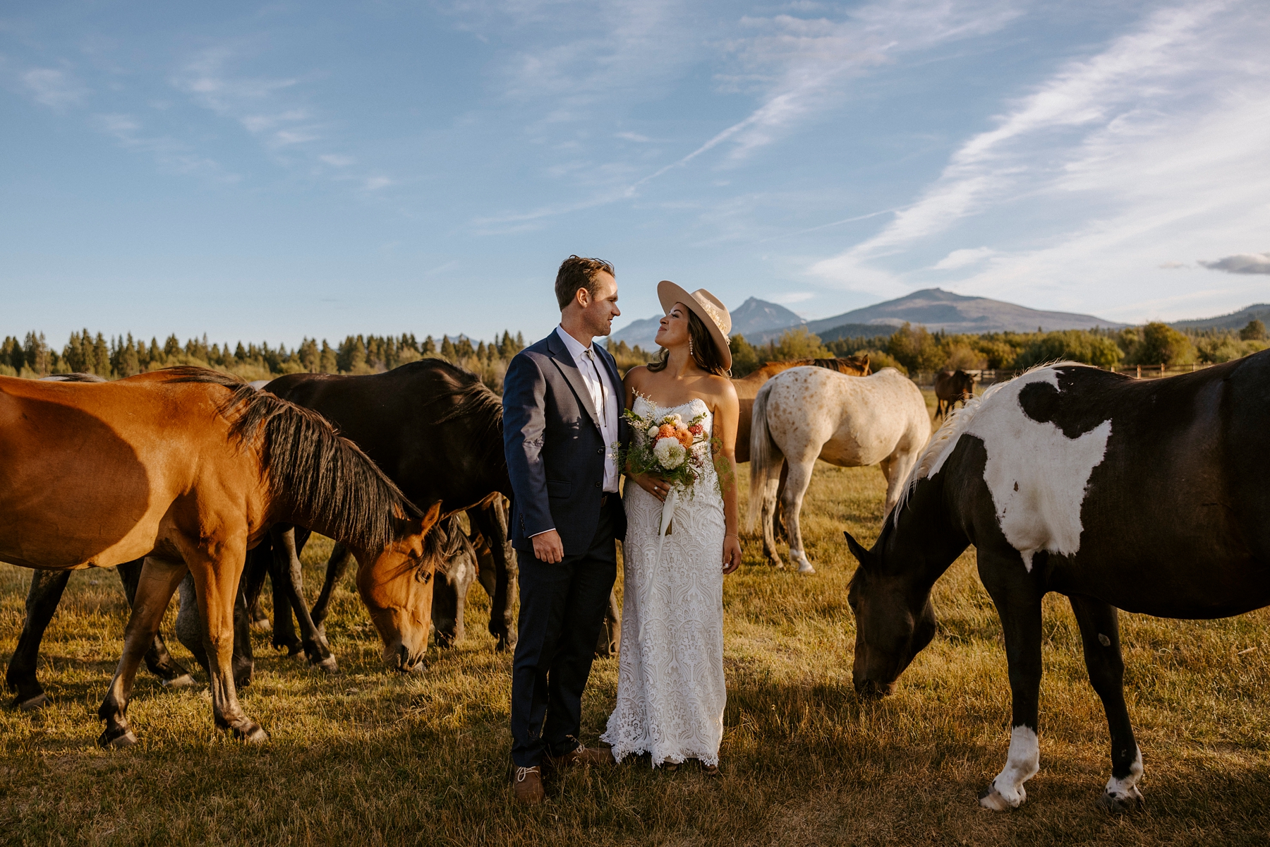 horse stampede, black butte ranch, stables, wedding, bride, groom, victoria carlson, wedding photographer